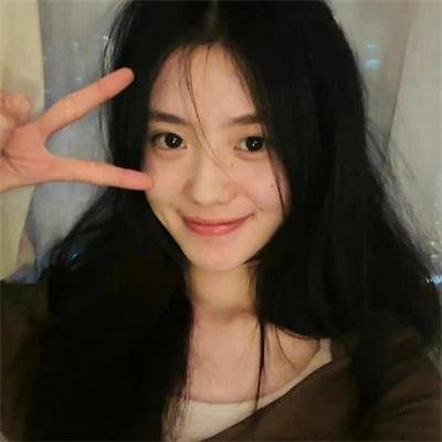 坐在门口的幽灵